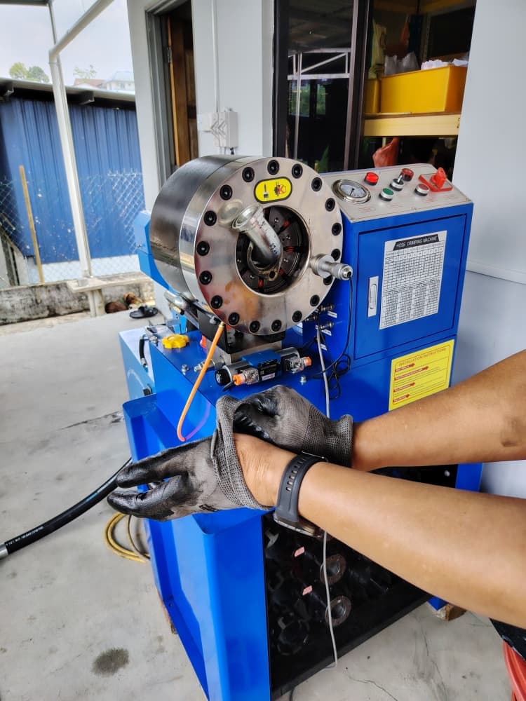 Hydraulic product 8